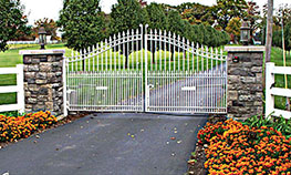 swing gate operator for commercial security
